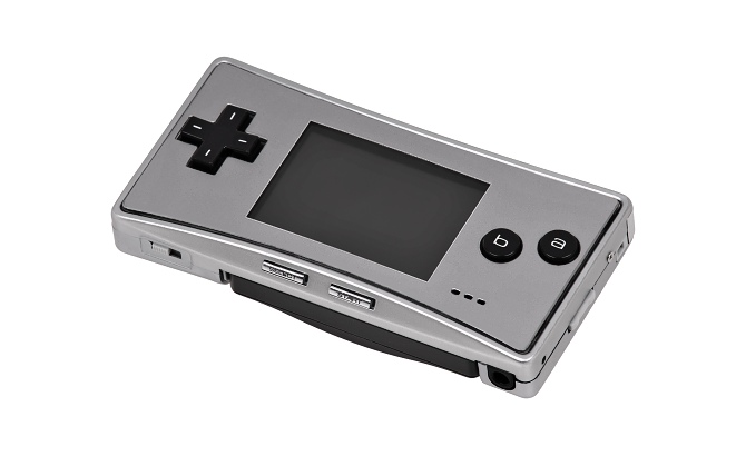 Recenze hern konzole do ruky Nintendo Game Boy Micro