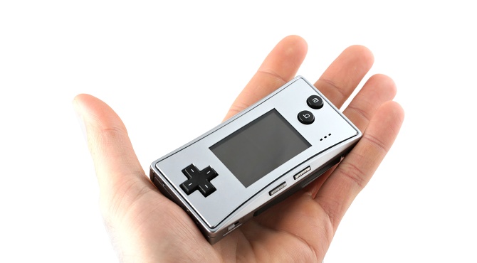 Recenze penosn hern konzole Nintendo Game Boy Micro