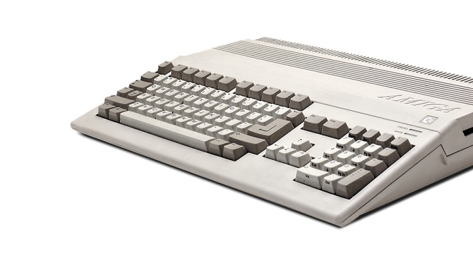 Recenze starý domácí počítač Commodore Amiga 500